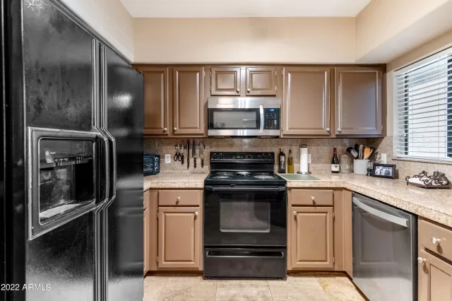 MLS: 6370416 Condo For Sale