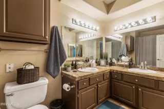 Photo #6: 6370416 Listing 