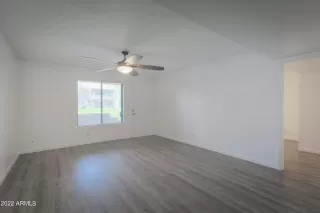 Photo #6: 6370422 Listing