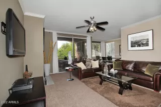 Photo #6: 6370432 Listing