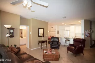 Photo #5: 6370521 Listing