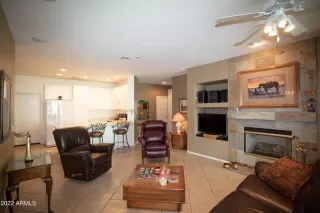 Photo #6: 6370521 Listing