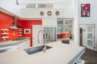 Photo #6: 6370685 Listing 