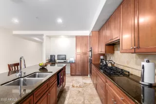 Photo #5: 6370767 Listing 