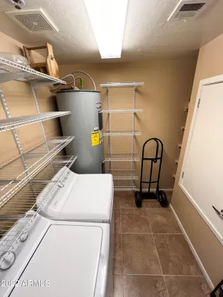 Photo #5: 6370804 Listing 