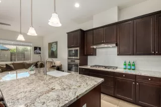 Photo #4: 6370903 Listing