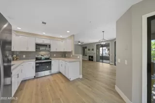 Photo #5: 6370985 Listing 