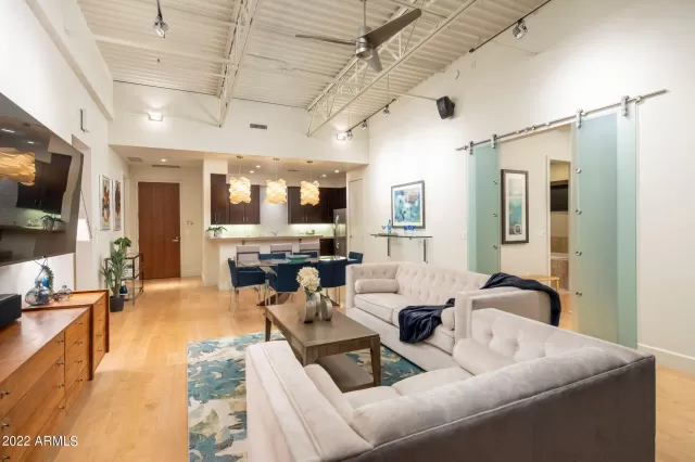 MLS: 6371015 Condo For Sale