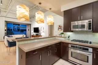 Photo #6: 6371015 Listing