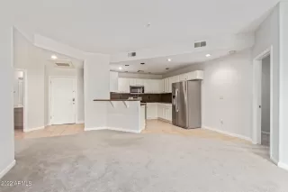 Photo #4: 6371103 Listing