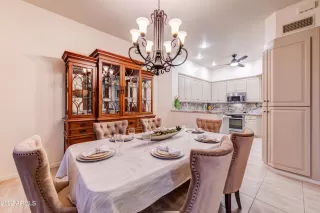 Photo #6: 6371216 Listing