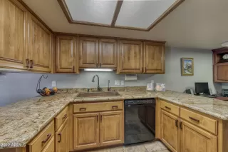 Photo #3: 6371307 Listing