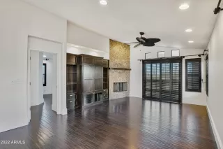 Photo #2: 6371427 Listing