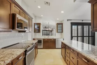 Photo #3: 6371427 Listing