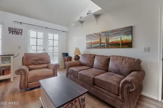 Photo #5: 6372036 Listing 