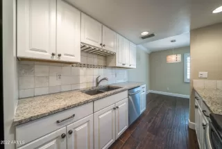 Photo #5: 6372055 Listing 