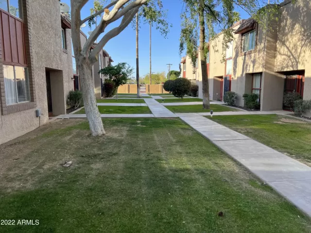 MLS: 6372060 Condo For Sale