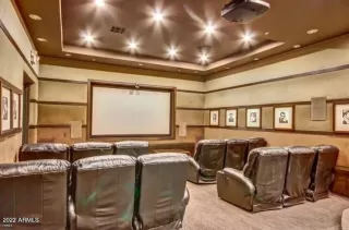 Photo #5: 6372199 Listing