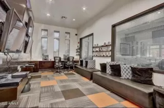 Photo #6: 6372199 Listing