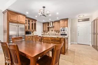 Photo #5: 6372724 Listing