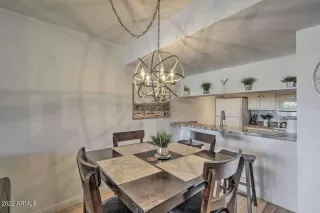 Photo #6: 6372736 Listing