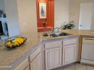 Photo #6: 6372901 Listing