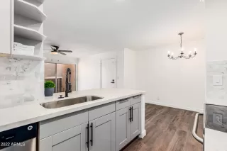 Photo #5: 6372976 Listing