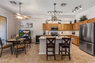 Photo #3: 6373491 Listing 