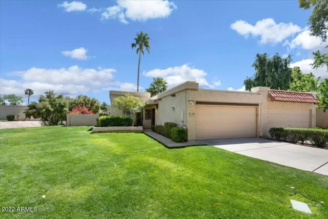 MLS: 6373569 Condo For Sale