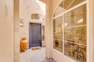 Photo #4: 6373619 Listing