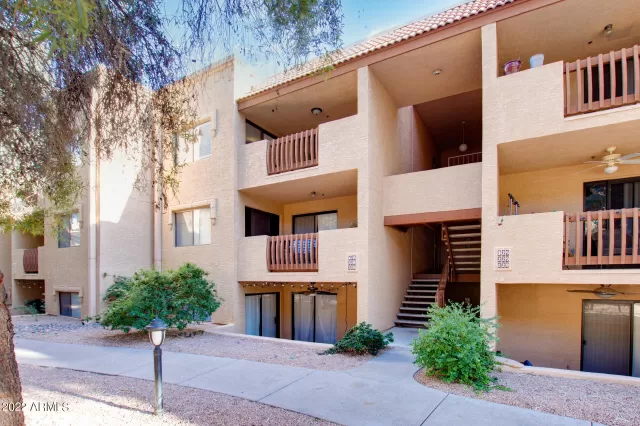 MLS: 6373854 Condo For Sale