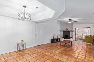 Photo #2: 6373854 Listing