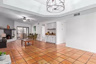Photo #3: 6373854 Listing