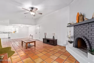Photo #6: 6373854 Listing