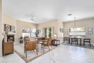 Photo #5: 6374370 Listing