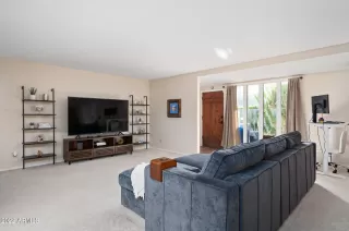 Photo #5: 6374384 Listing