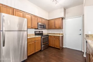 Photo #6: 6374690 Listing