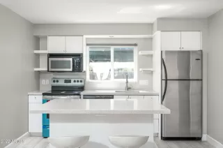 Photo #6: 6374718 Listing