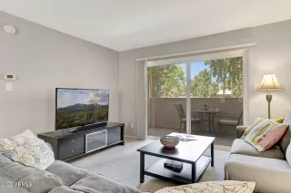 Photo #2: 6374769 Listing 