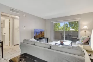 Photo #6: 6374769 Listing 