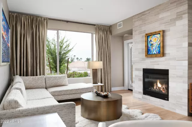 MLS: 6375005 Condo For Sale