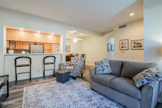 Photo #5: 6375153 Listing 