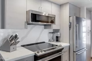 Photo #4: 6375210 Listing