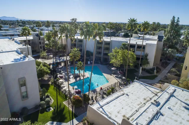 MLS: 6375364 Condo For Sale