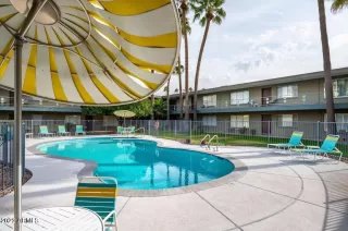 Photo #2: 6375385 Listing