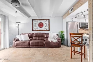 Photo #5: 6375409 Listing 