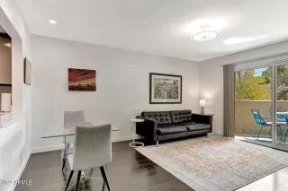 Photo #2: 6375410 Listing 