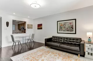 Photo #3: 6375410 Listing 