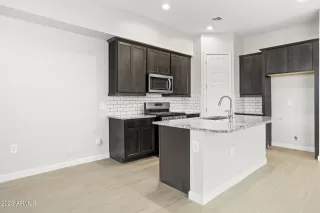 Photo #5: 6375514 Listing 