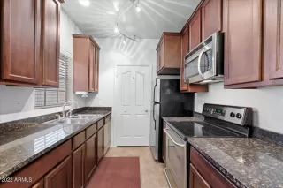 Photo #5: 6375668 Listing